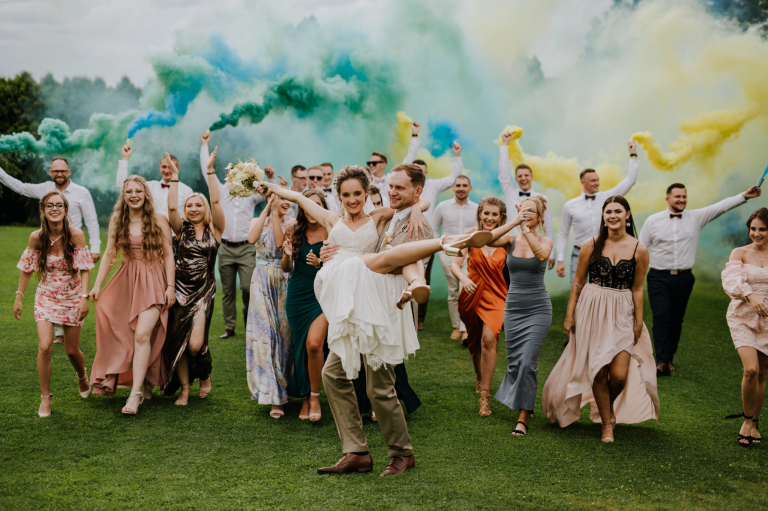 Kolorowy dym na wesele